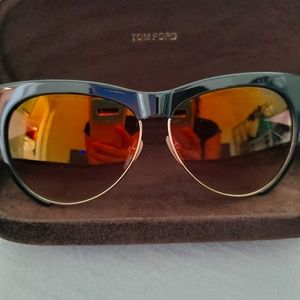 Tom Ford Aviator oversized sunglasses in black